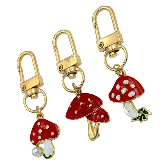 Evenchae Retro Mushroom Keychains - Set of 3, Gift Bag - Picture 3 of 6